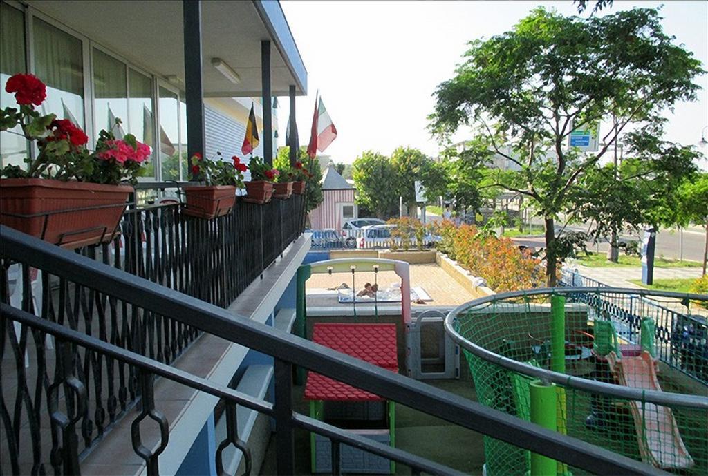 Hotel Moja เชเซนาติโก ภายนอก รูปภาพ